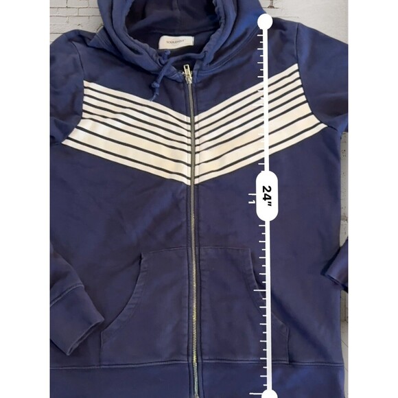 SoulCycle Hooded Jacket. Sz M. Full Zipper. Skull/crossbones. Navy Blue Pockets - Picture 7 of 9